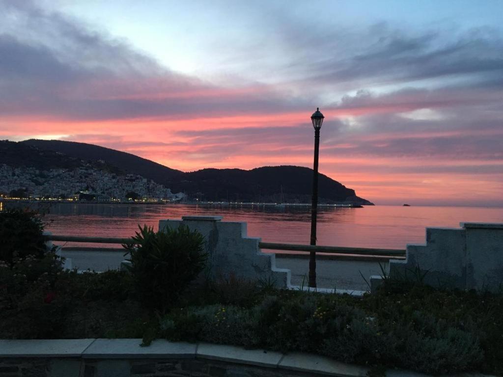 Del Sol Skopelos Екстериор снимка
