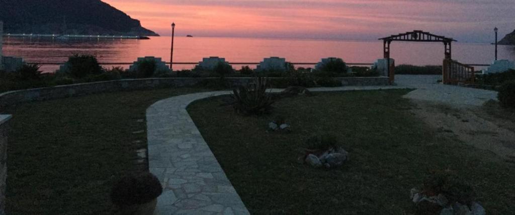 Del Sol Skopelos Екстериор снимка